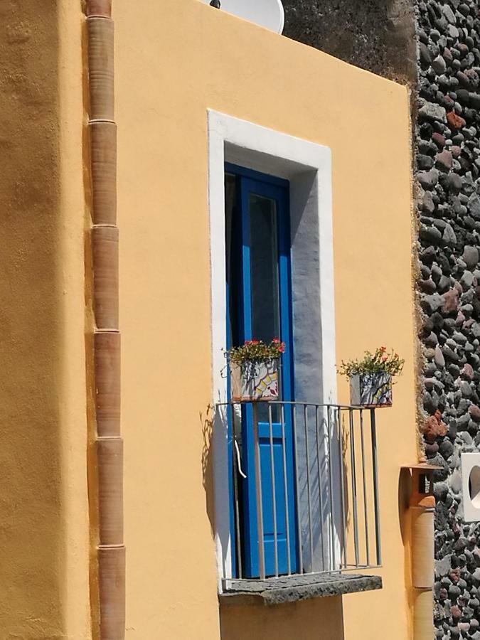 サンタ・マリーナ・サリーナ La Casa Di Via Lungomareヴィラ エクステリア 写真